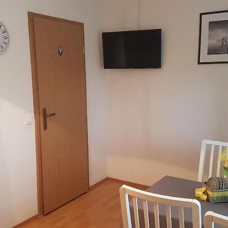 Apartmani Ab Pirovac Ngoại thất bức ảnh