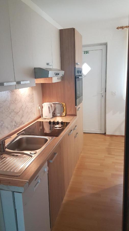 Apartmani Ab Pirovac Ngoại thất bức ảnh